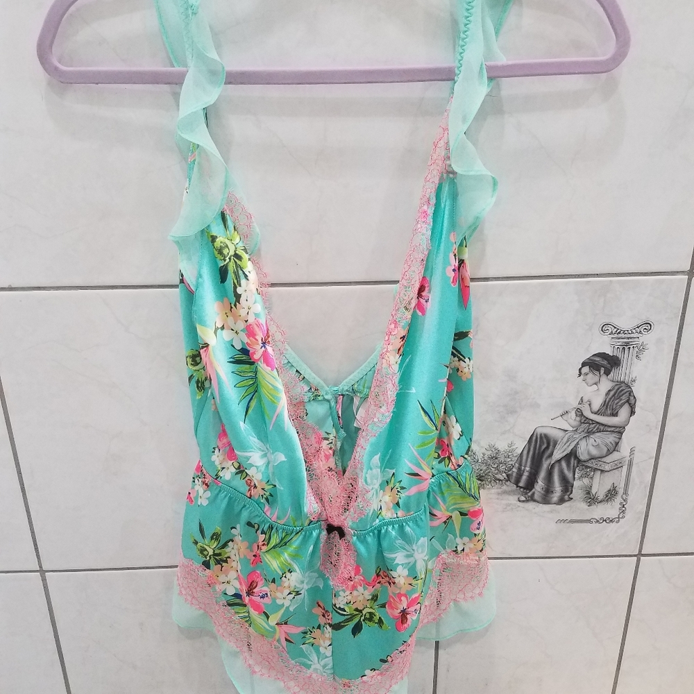 *SOLD*Victoria's secret lingerie